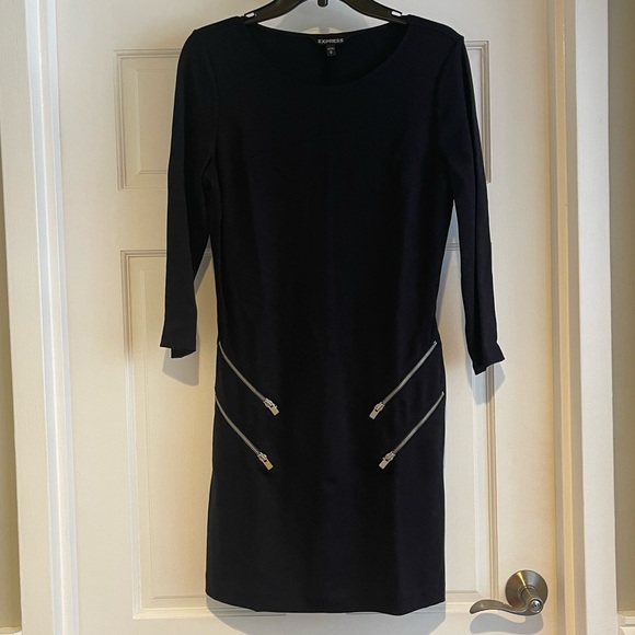 Express Dress with 3/4 Sleeves and Zippers - Picture 5 of 5